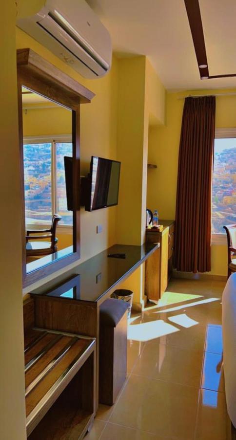 Shaqilath Hotel Vádi Músza Kültér fotó