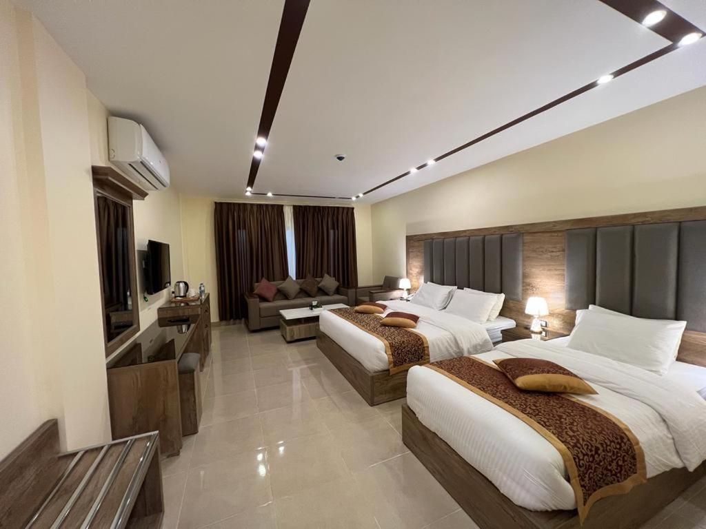 Shaqilath Hotel Vádi Músza Kültér fotó