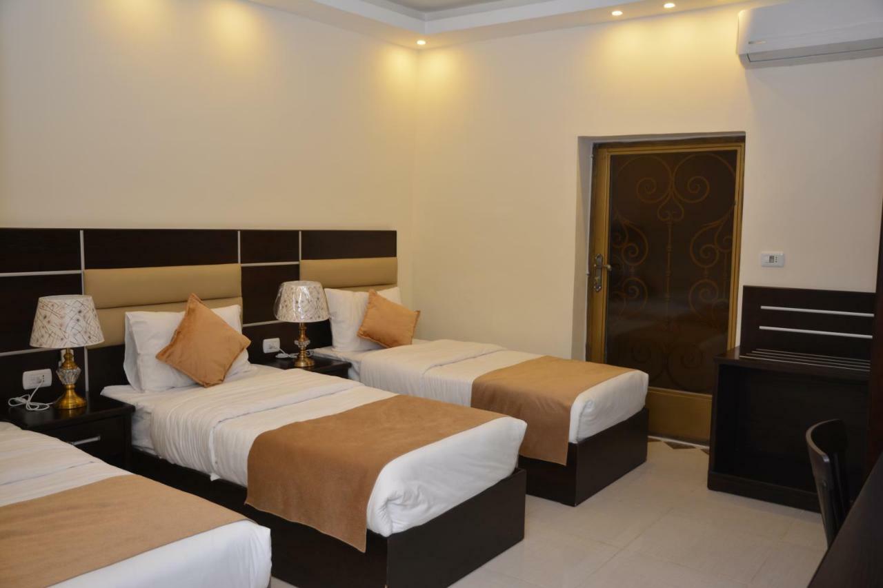Shaqilath Hotel Vádi Músza Kültér fotó