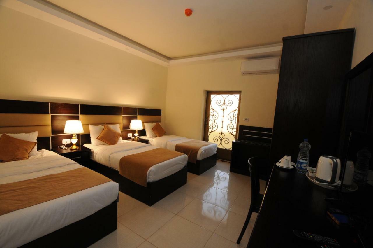 Shaqilath Hotel Vádi Músza Kültér fotó