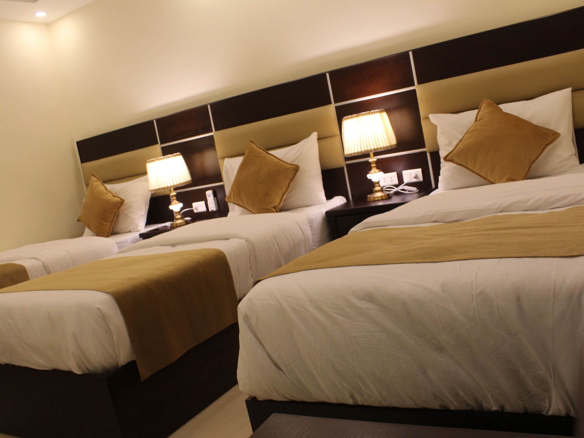 Shaqilath Hotel Vádi Músza Kültér fotó